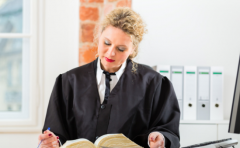 長(zhǎng)沙工傷賠償律師談話之禁忌